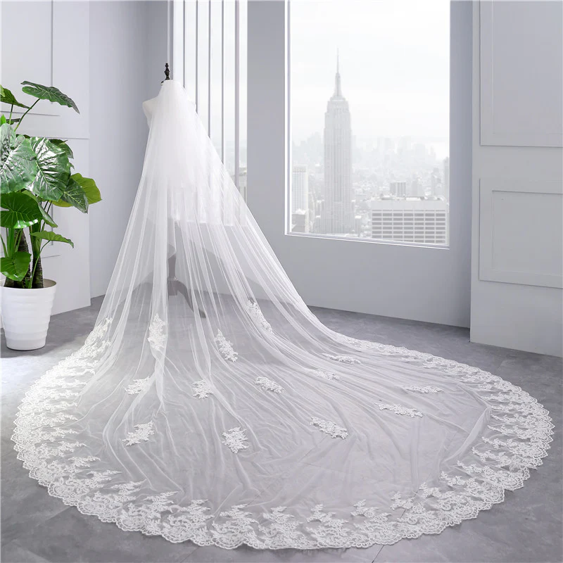 Two-tier Ultra Wide Lace Wedding Veil with Appliques - QUGEX