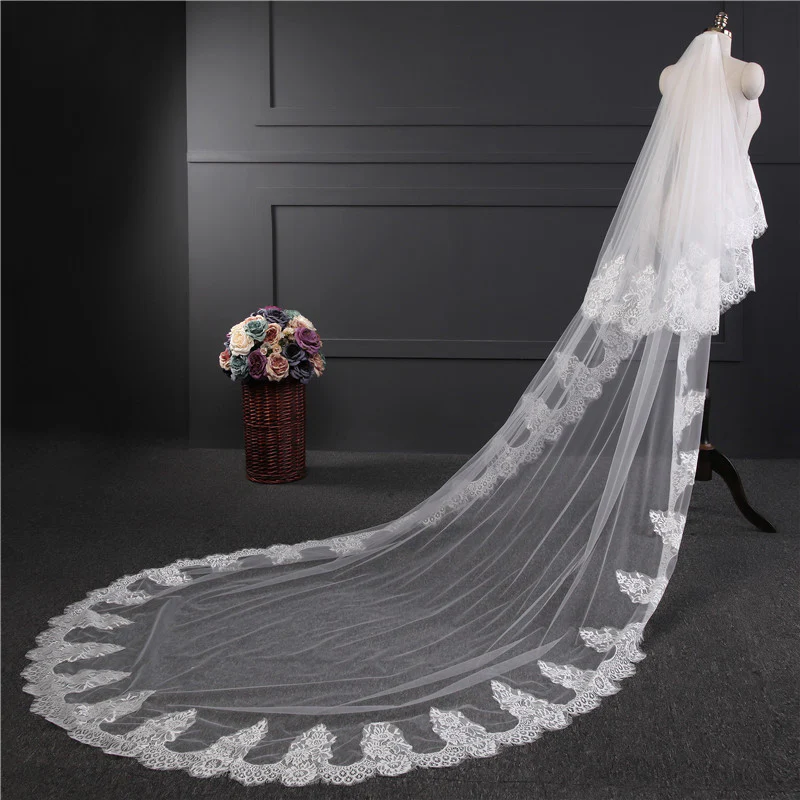 One-tier Long Lace Church Wedding Veils with Appliques - QUGEX