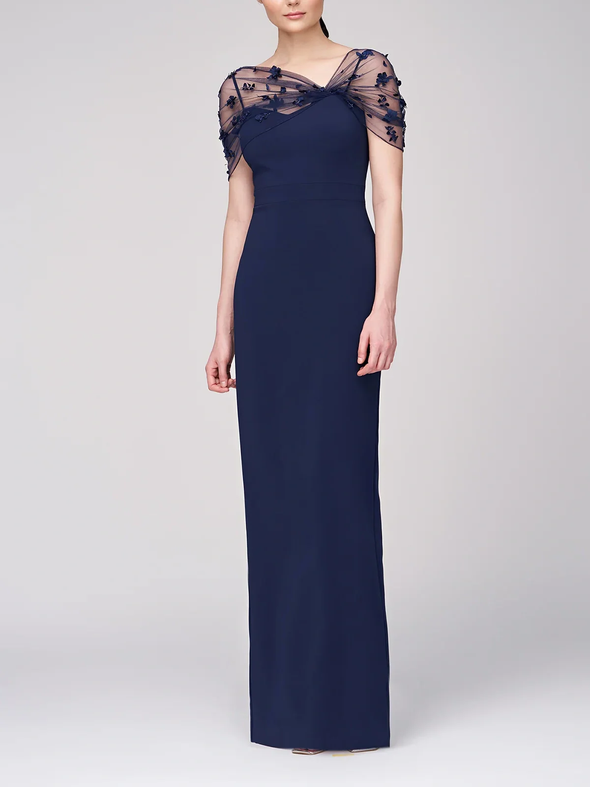 Sheath/Column Spaghetti Straps Sleeveless Floor-Length Mother of the Bride Dress with Watteau Train - QUGEX