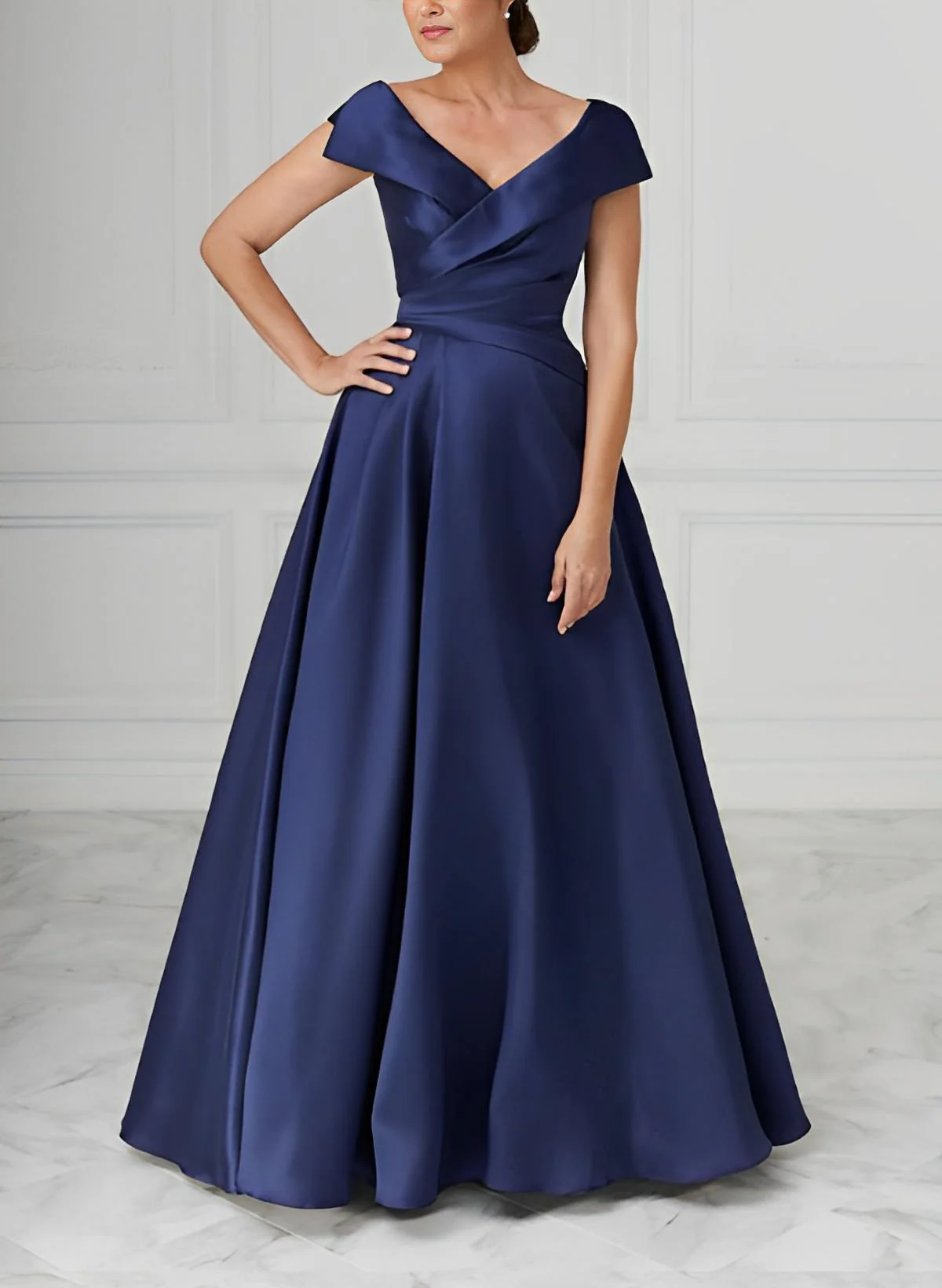 A-Line/Princess V-Neck Satin Mother of the Bride Dresses with Ruched - QUGEX
