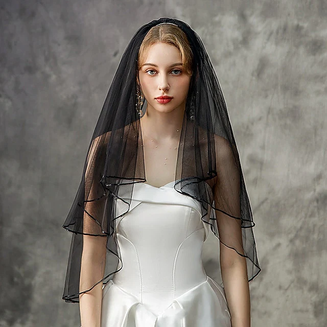 Two-tier Stylish / Classic & Timeless Wedding Veil Elbow Veils with Flower Comb / Pure Color Tulle - QUGEX