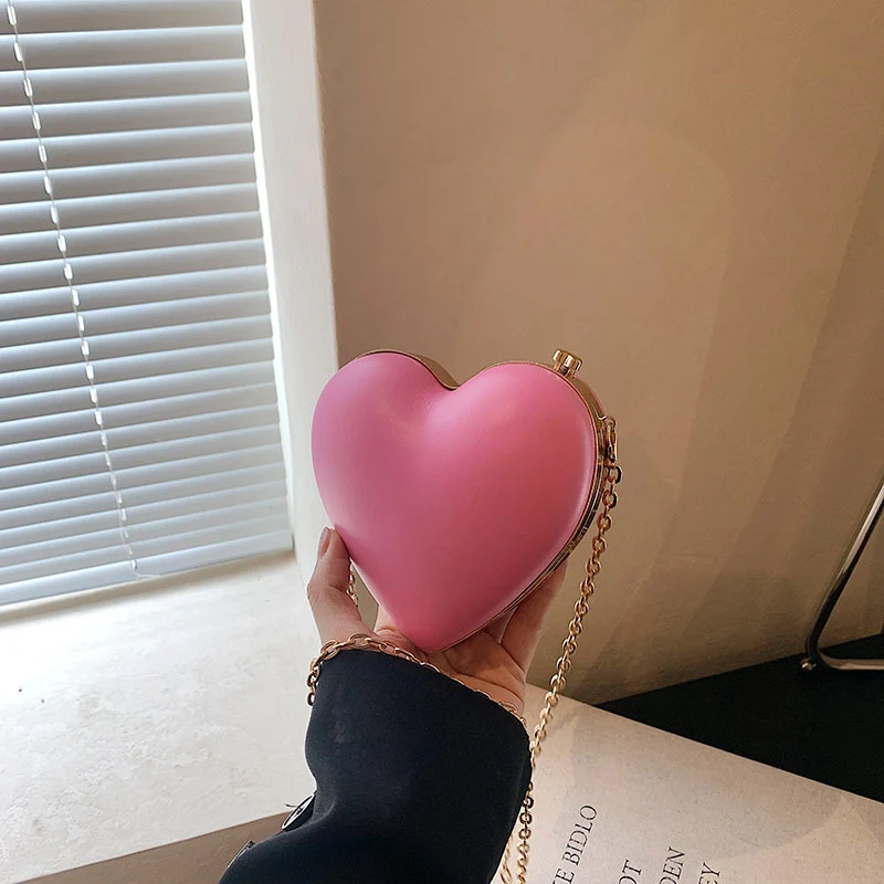 Chic PU Heart Minimalist Chain Evening Wedding Party Clutch Bag - QUGEX