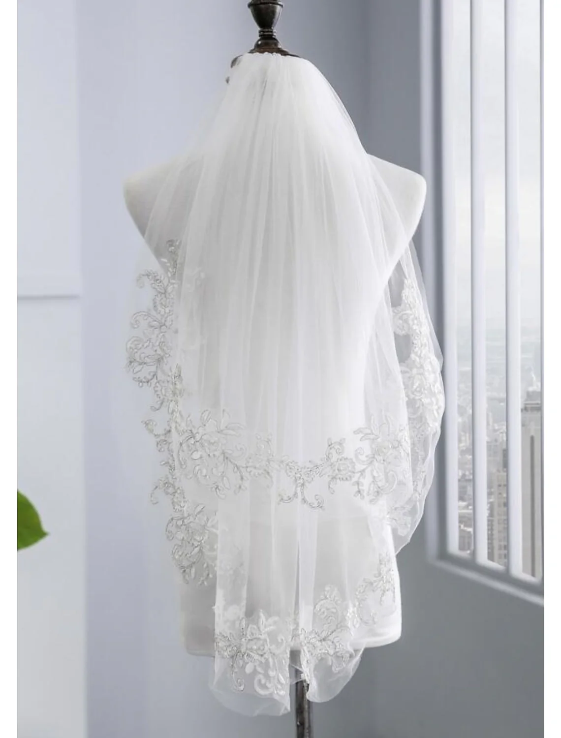 Two-tier Stylish / Pearls Wedding Veil Elbow Veils with Faux Pearl - QUGEX