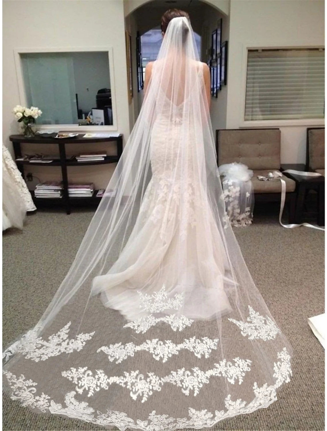One-tier Lace Wedding Veil Chapel Veils with Trim Polyester / Drop Veil - QUGEX