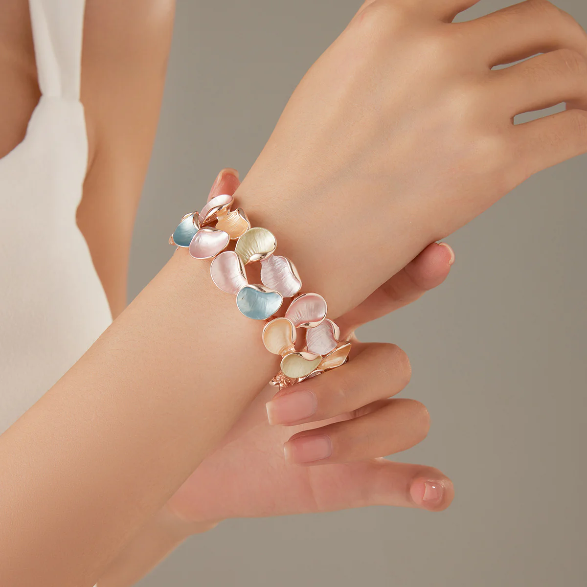 Stylish Sweet Double Rows Colorful Art Petal Stretch Bracelet - QUGEX