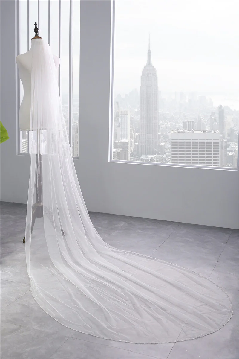 One-tier Classic Wedding Veil with Beading - QUGEX