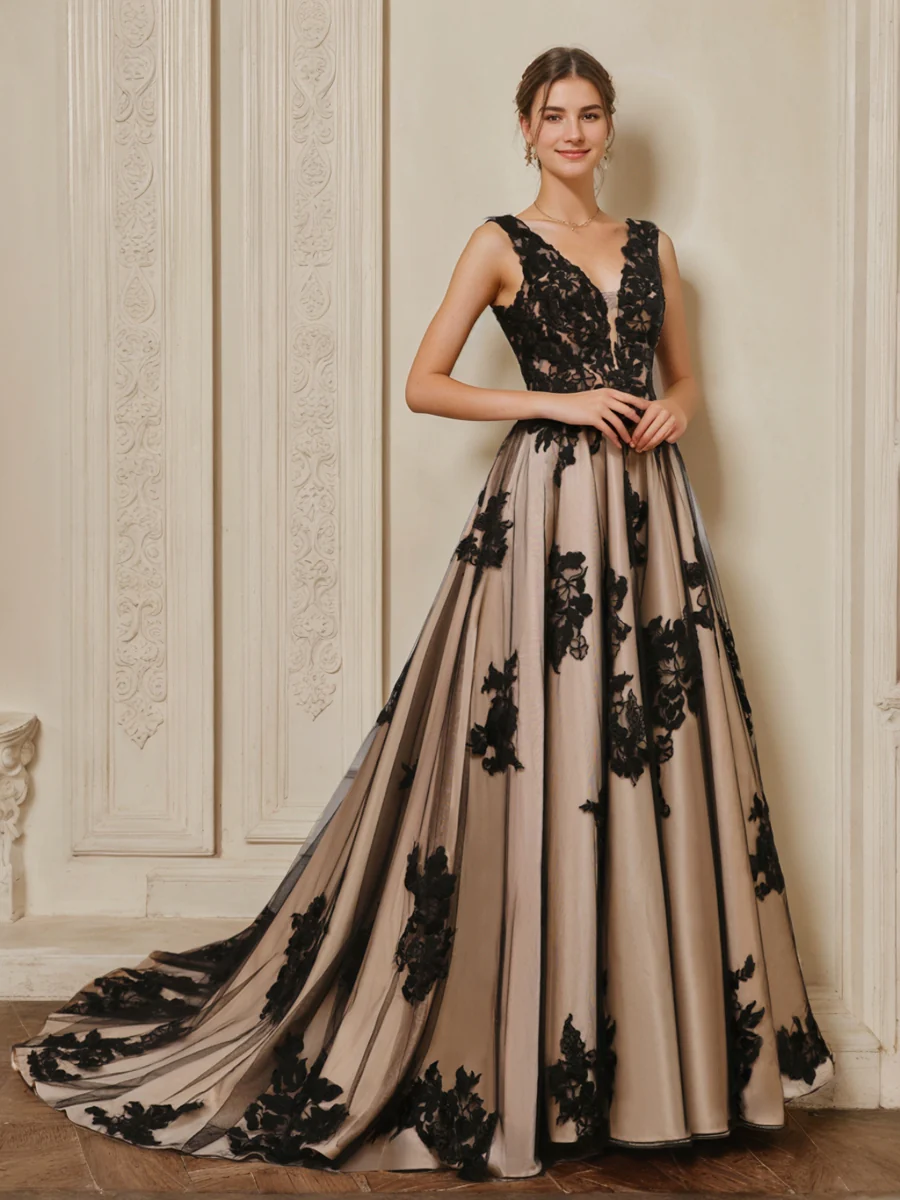 A-Line/Princess V-Neck Sleeveless Long Tulle Wedding Dress with Appliques - QUGEX