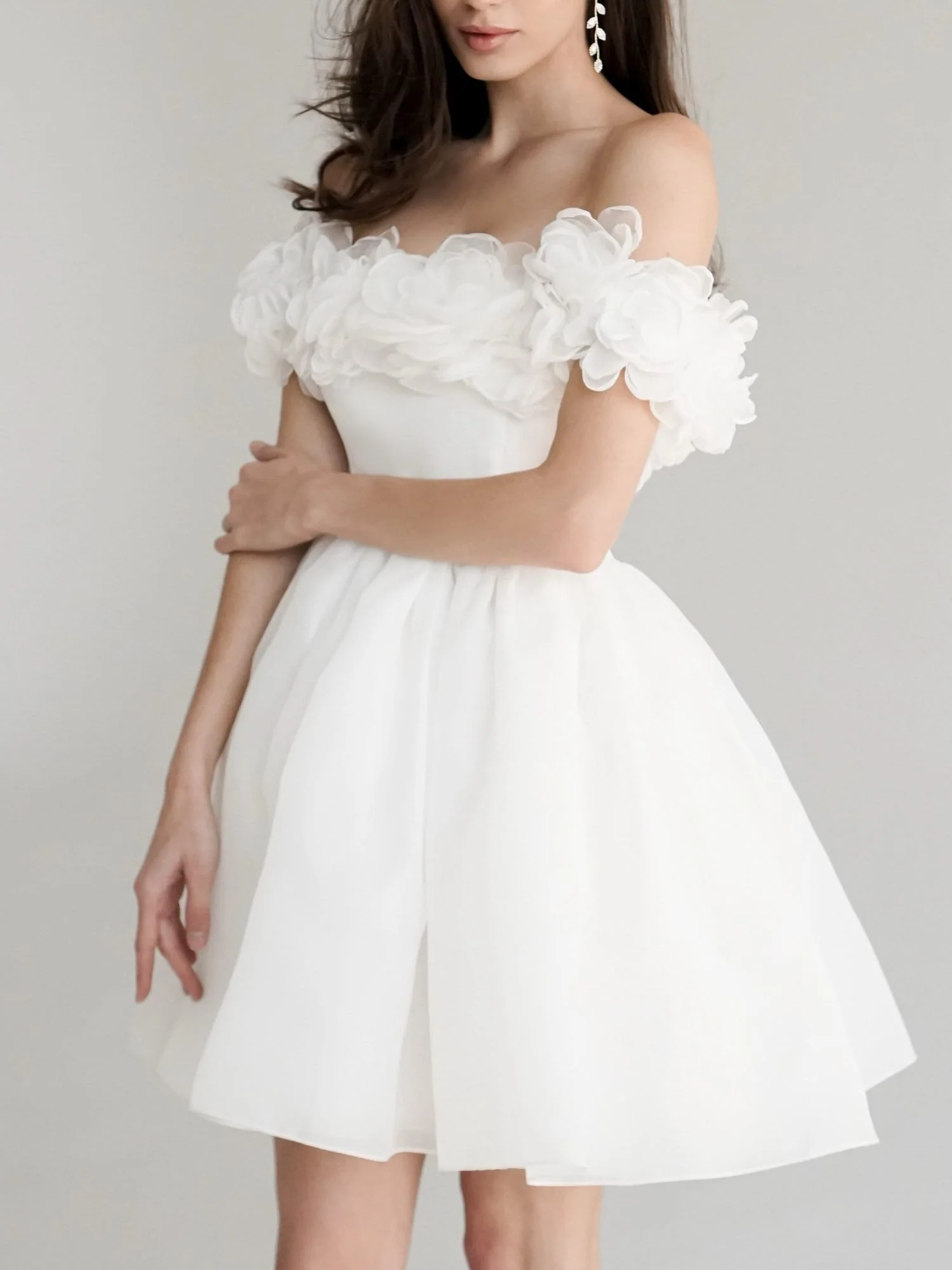 A-Line/Princess Off-The-Shoulder Sweetheart Flower Short Wedding Dress - QUGEX