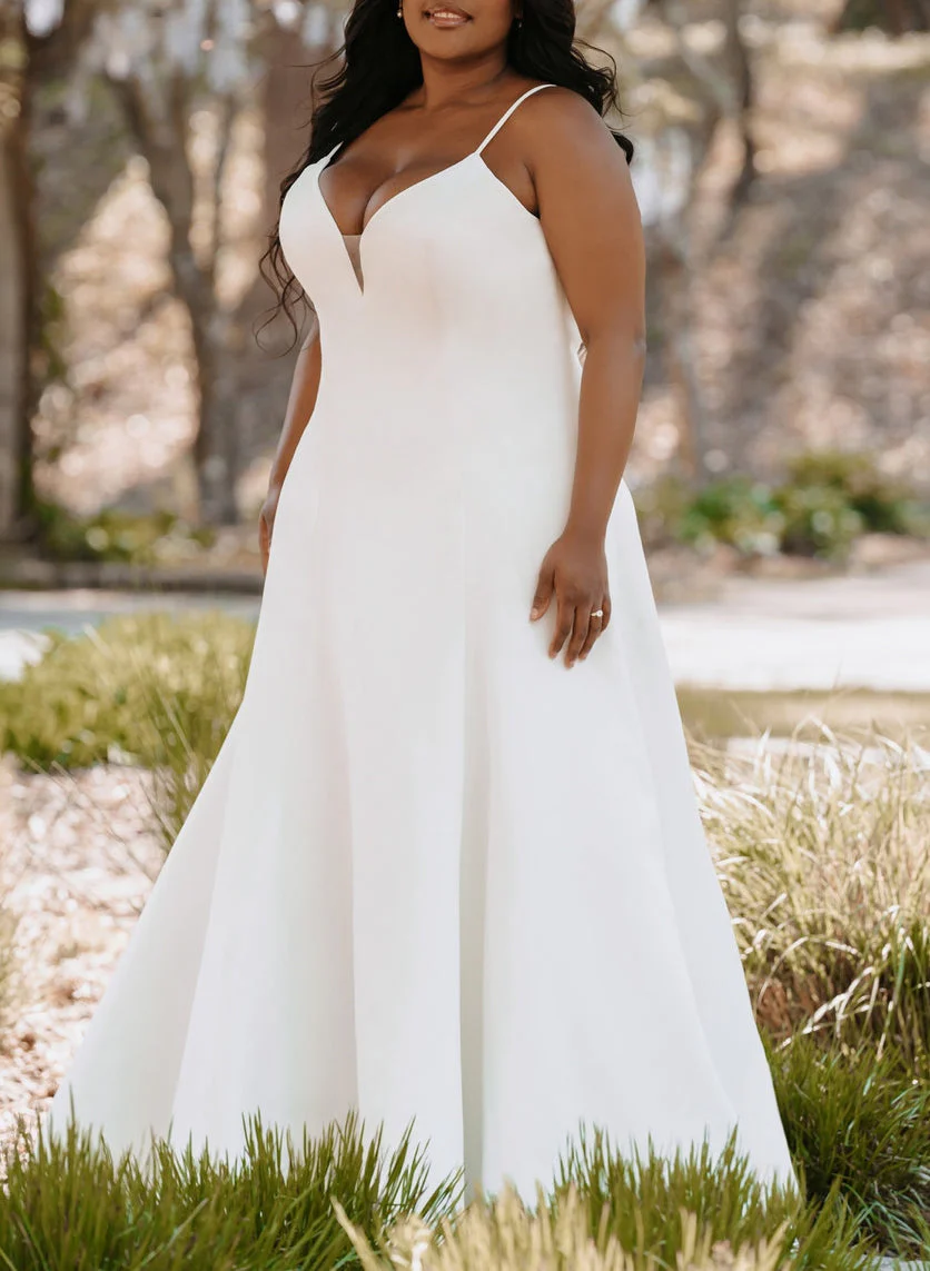 A-Line/Princess Spaghetti Straps V-Neck Plus Size Wedding Dress - QUGEX