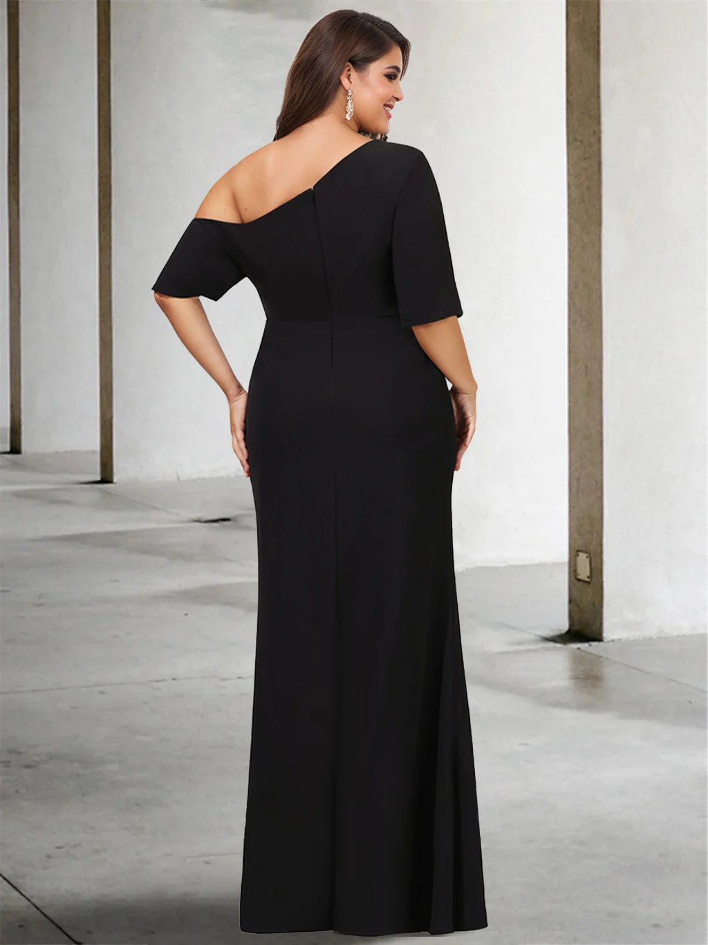 A-Line/Princess One-Shoulder 3/4 Length Sleeves Pure Color Plus Size Floor-Length Mother of the Bride Dresses - QUGEX