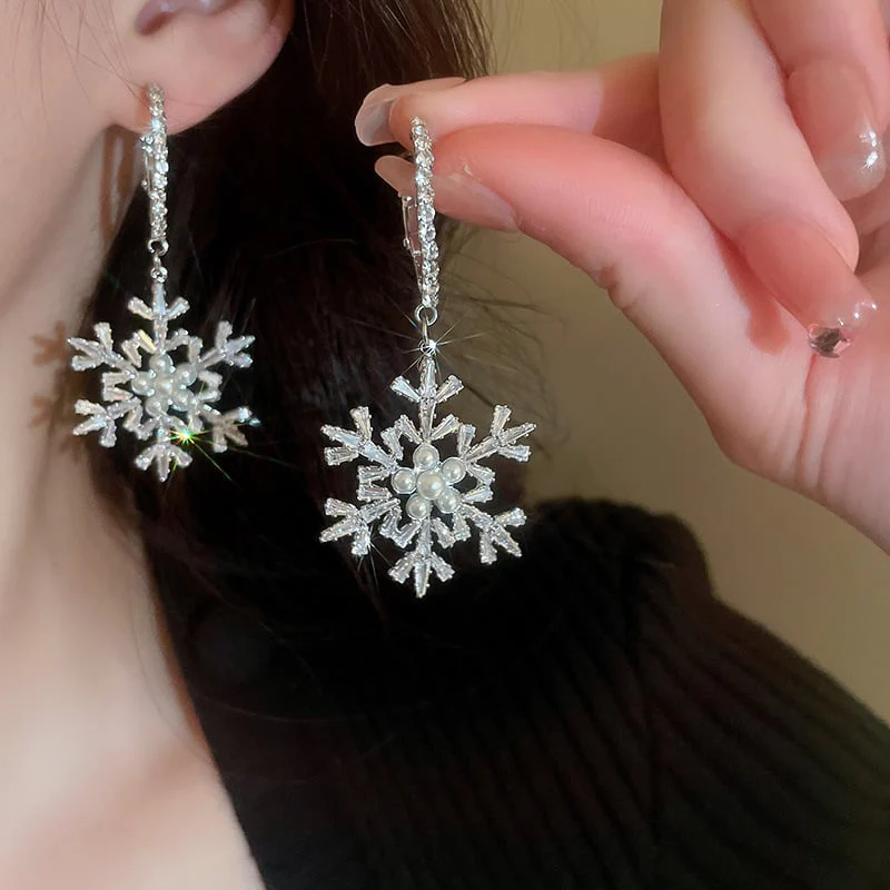 Women's Snowflakes Shaped Zircon Hoop Earrings - QUGEX