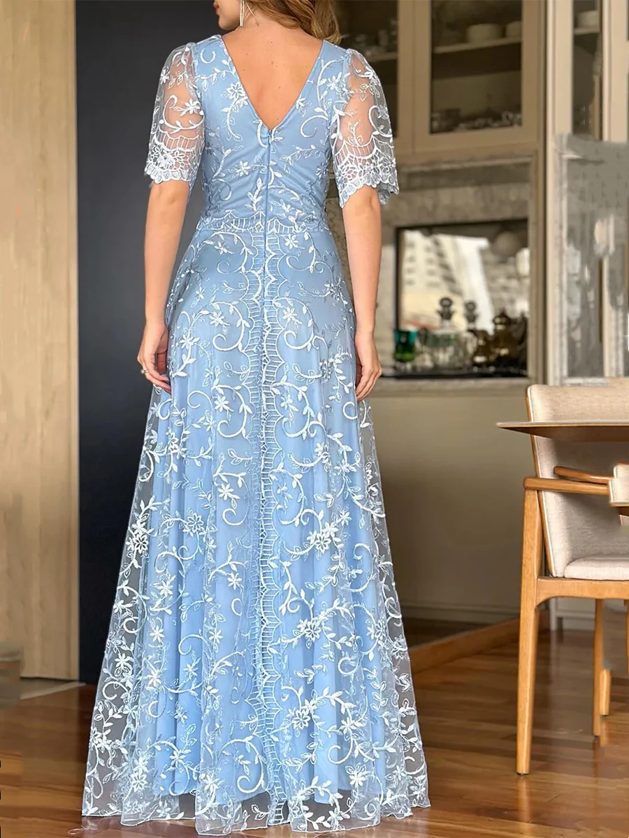 A-Line/Princess Lace V-Neck Mother of the Bride Dresses Short Sleeves Floor-Length - QUGEX