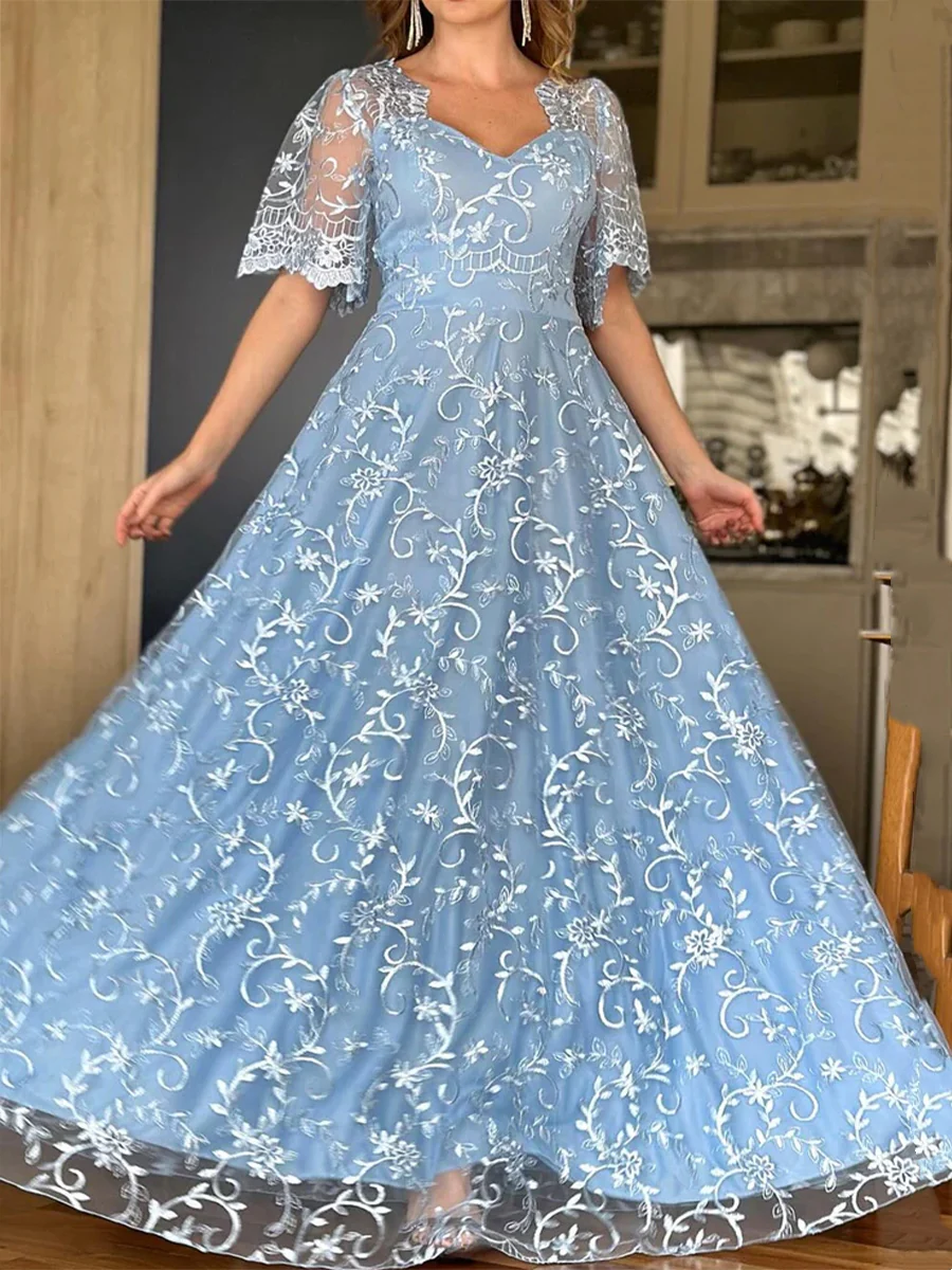 A-Line/Princess Lace V-Neck Mother of the Bride Dresses Short Sleeves Floor-Length - QUGEX