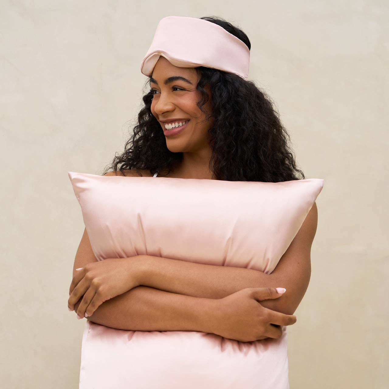 Kitsch Blush Contour Pillow Eye Mask