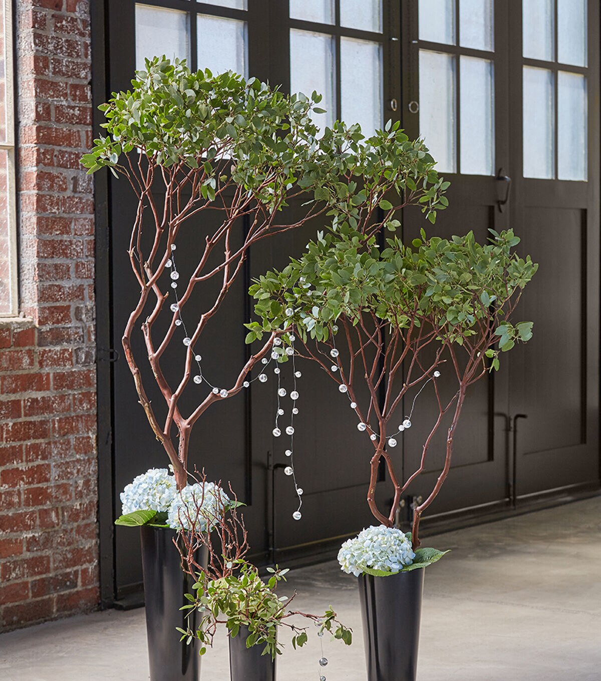 OASIS Free Standing Cooler Bucket Black 10.5